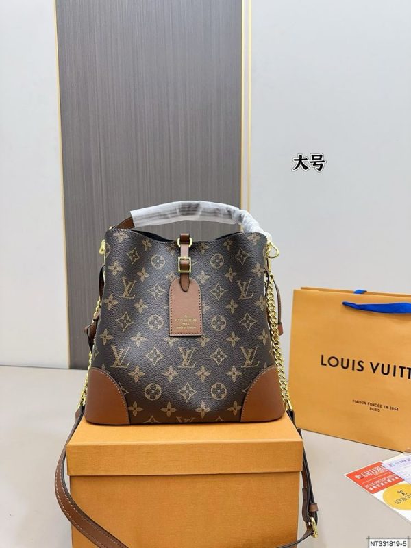 New Arrival LV Handbag L828