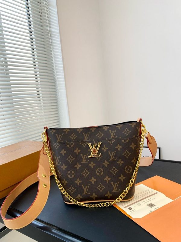 New Arrival LV Handbag L830