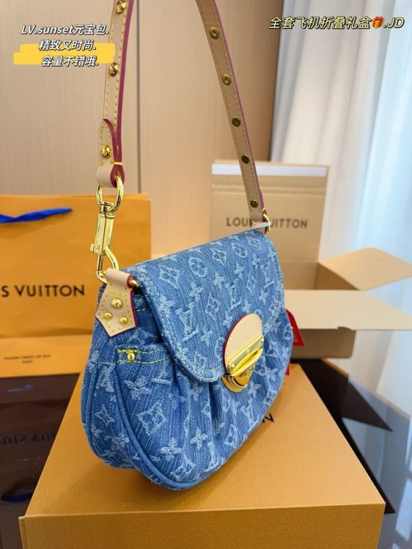 New Arrival LV Handbag L823