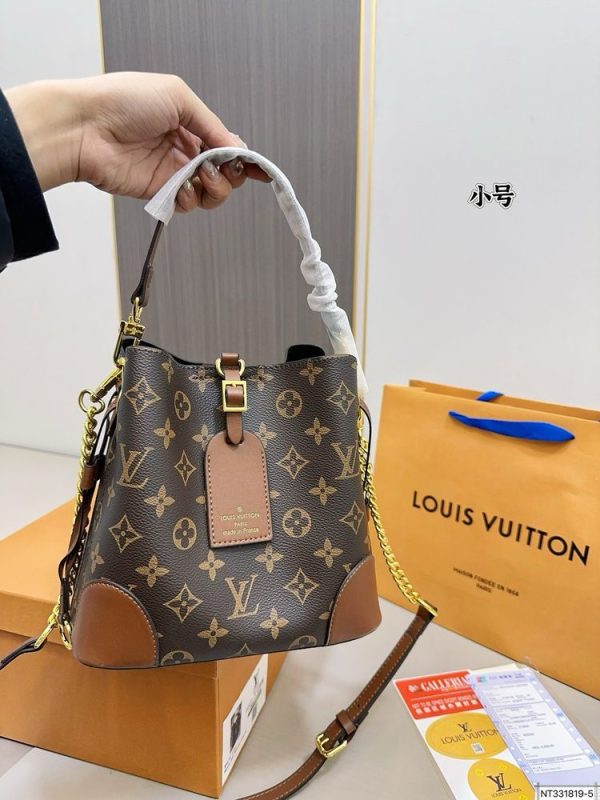 New Arrival LV Handbag L828