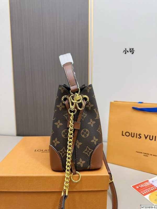 New Arrival LV Handbag L828