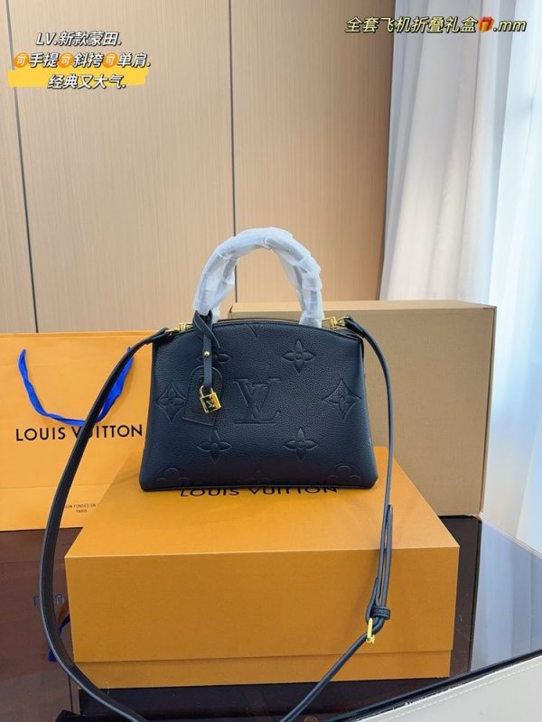 New Arrival LV Handbag L822