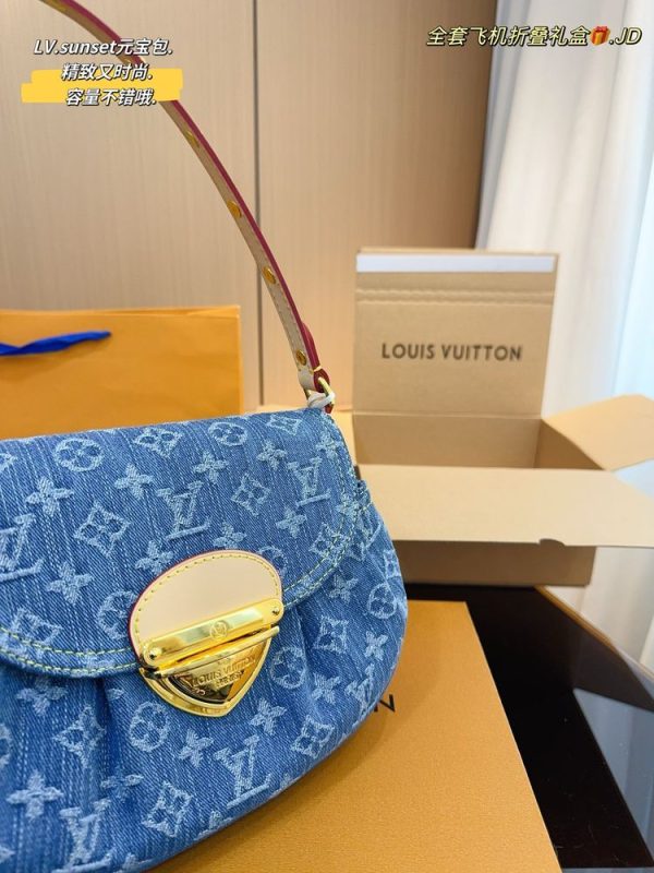 New Arrival LV Handbag L823