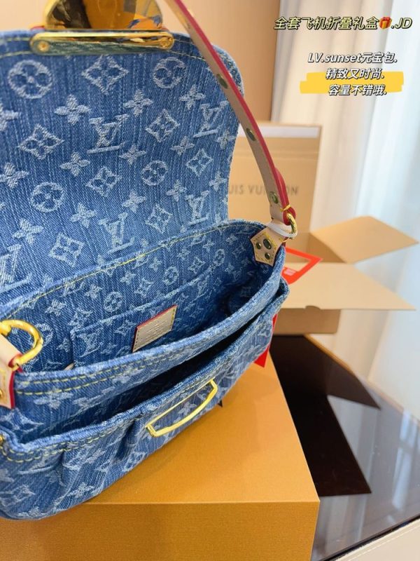 New Arrival LV Handbag L823