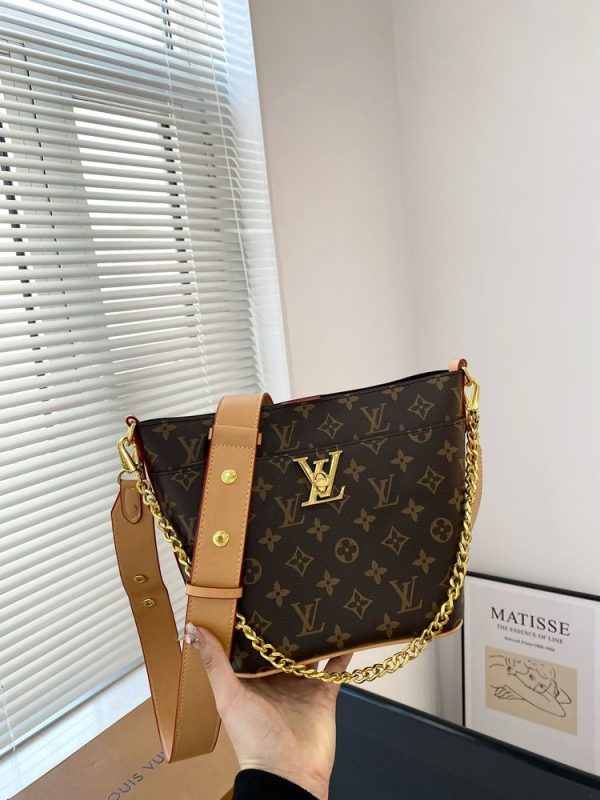 New Arrival LV Handbag L830