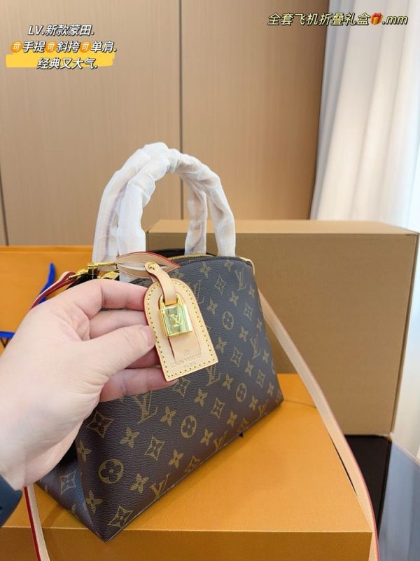 New Arrival LV Handbag L822