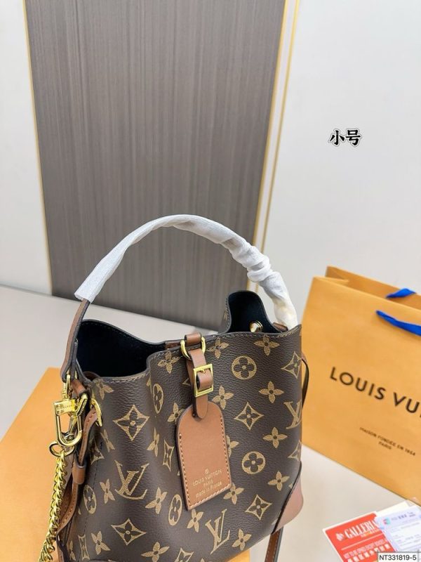 New Arrival LV Handbag L828