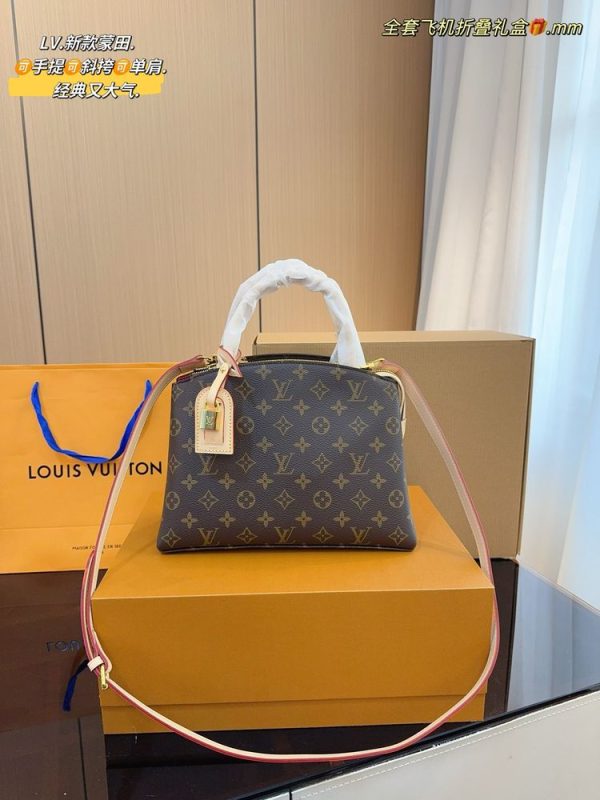 New Arrival LV Handbag L822