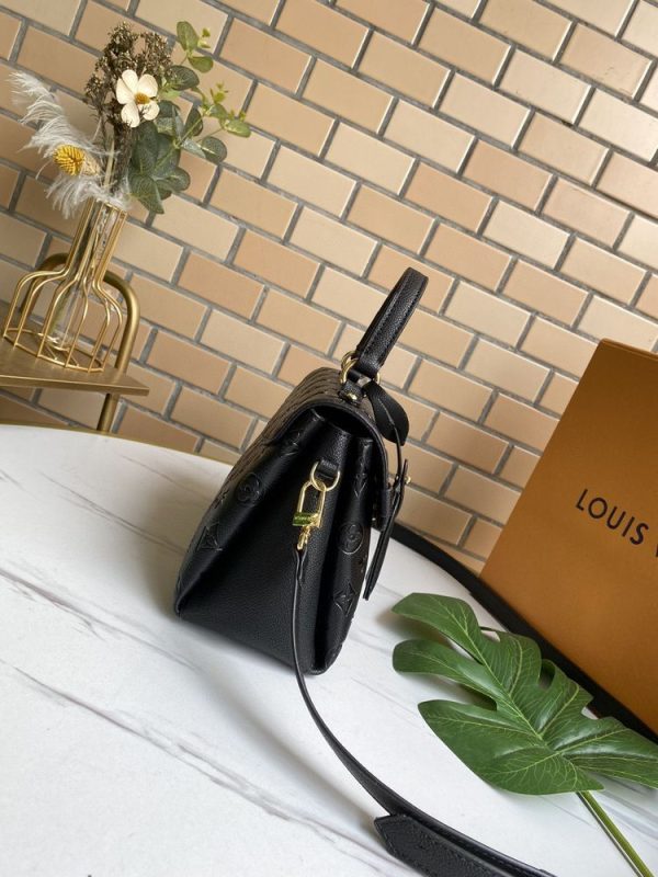 Luxury LV Handbag M53941