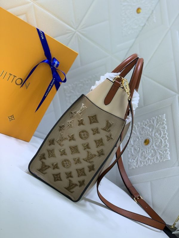 Luxury LV Handbag M53826