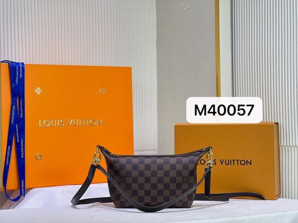 Luxury LV Handbag M40057