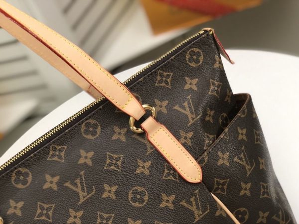 Luxury LV Handbag M56689