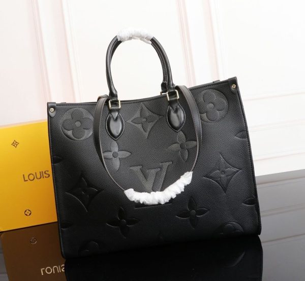 Luxury LV Handbag M44573