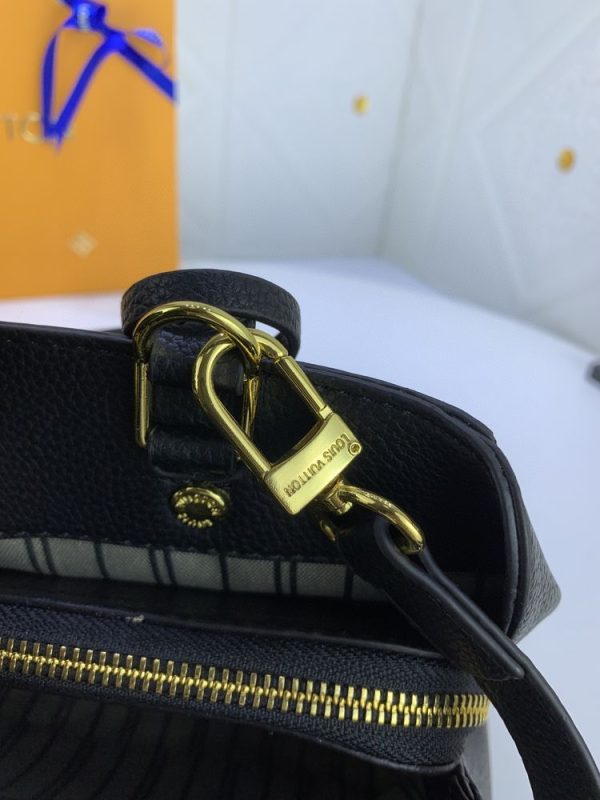 Luxury LV Handbag N41055