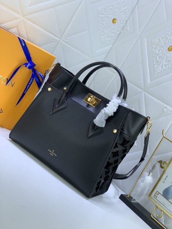 Luxury LV Handbag M53826