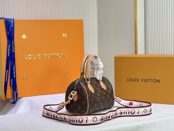 Luxury LV Handbag 61255