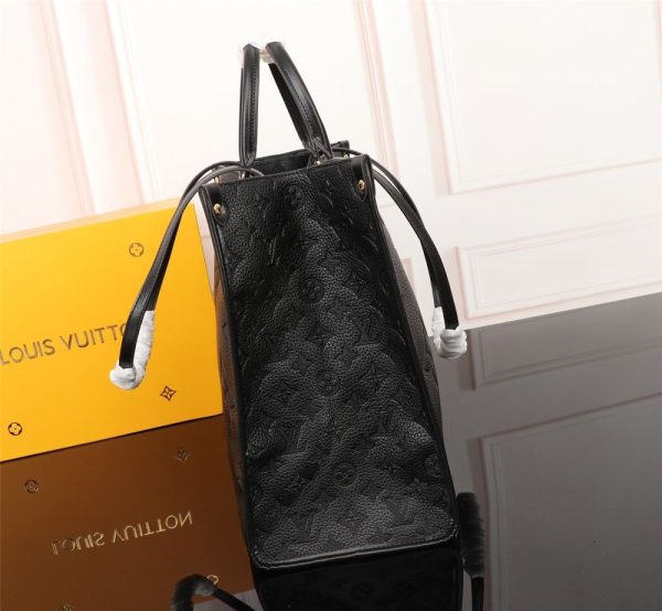 Luxury LV Handbag M44573