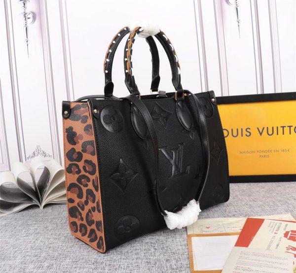 Luxury LV Handbag M45495