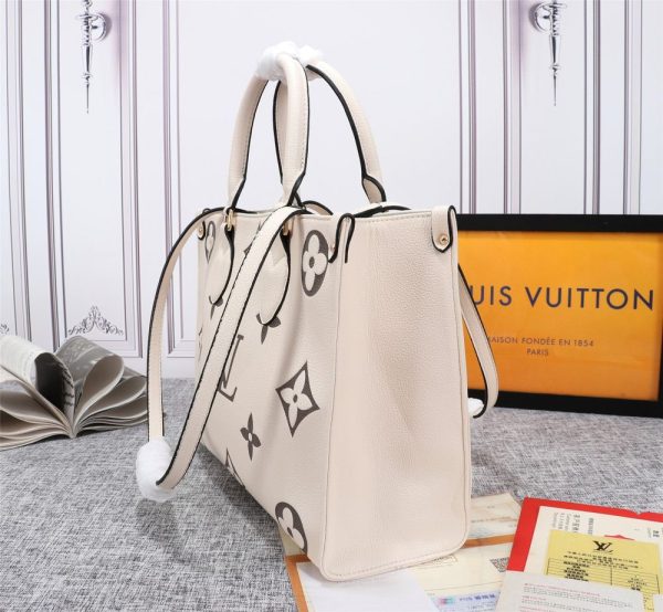 Luxury LV Handbag M45495