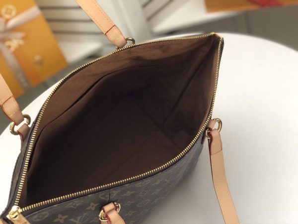 Luxury LV Handbag M56689