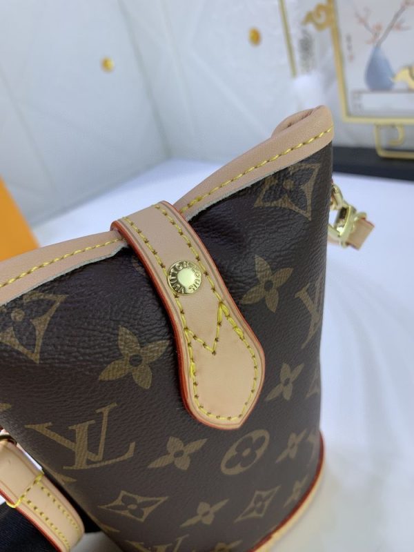 Luxury LV Handbag M80874