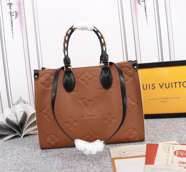 Luxury LV Handbag M45495