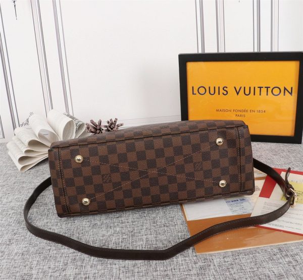 Luxury LV Handbag M40022