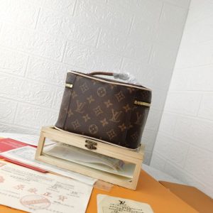 Luxury LV Handbag M44495