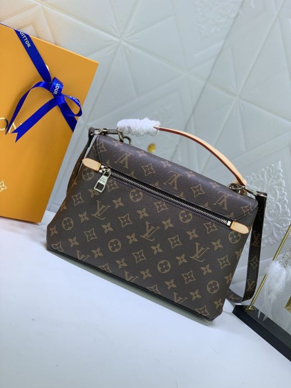 Luxury LV Handbag M54849