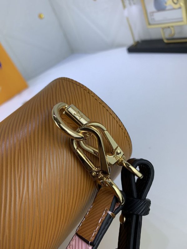 Luxury LV Handbag M50365