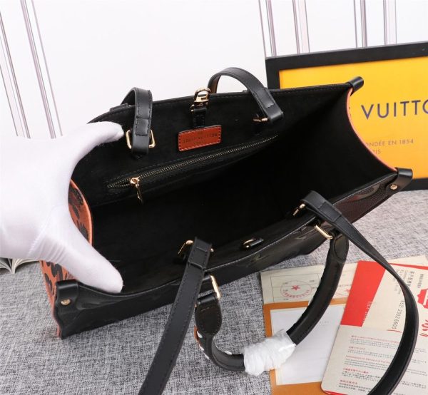 Luxury LV Handbag M45495