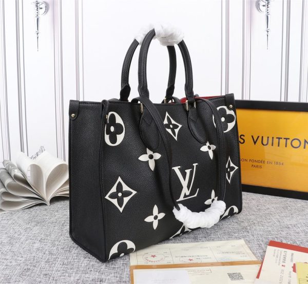 Luxury LV Handbag M45495