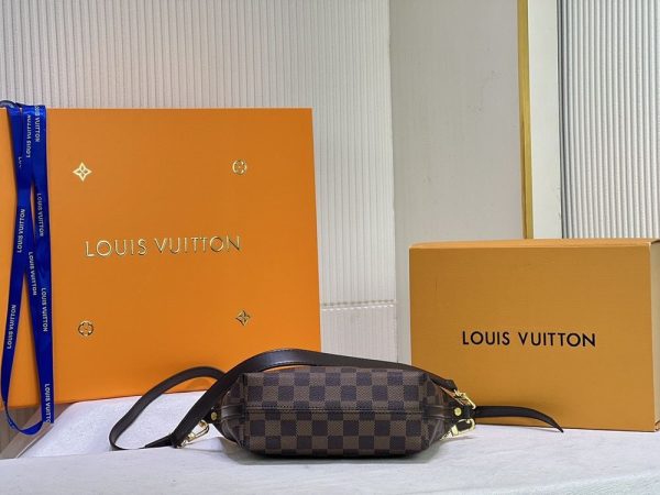 Luxury LV Handbag M40057