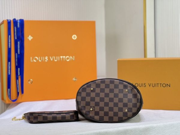 Luxury LV Handbag M42238