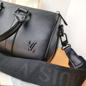 Luxury LV Handbag M80950