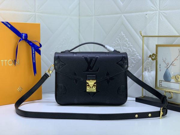 Luxury LV Handbag M45596