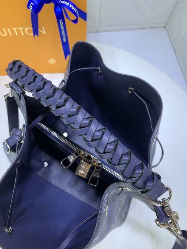 Luxury LV Handbag M55800