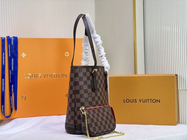 Luxury LV Handbag M42238