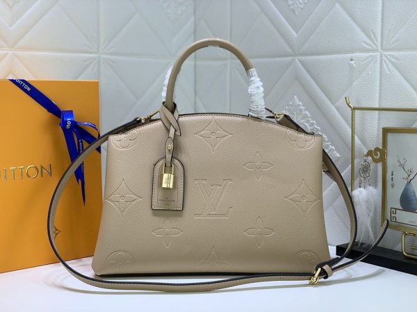 Luxury LV Handbag M45811