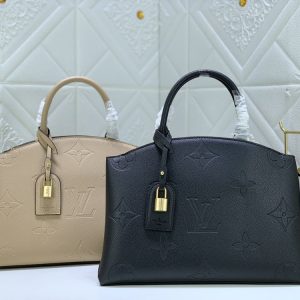 Luxury LV Handbag M45811