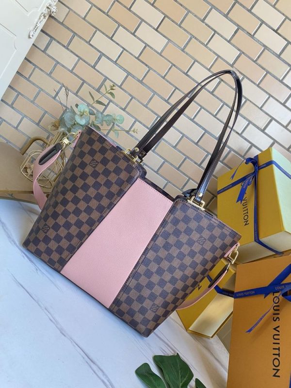 Luxury LV Handbag M44023