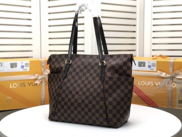 Luxury LV Handbag M56689