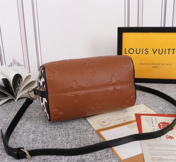 Luxury LV Handbag M58524