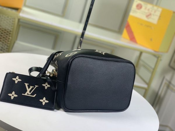 Luxury LV Handbag M56886