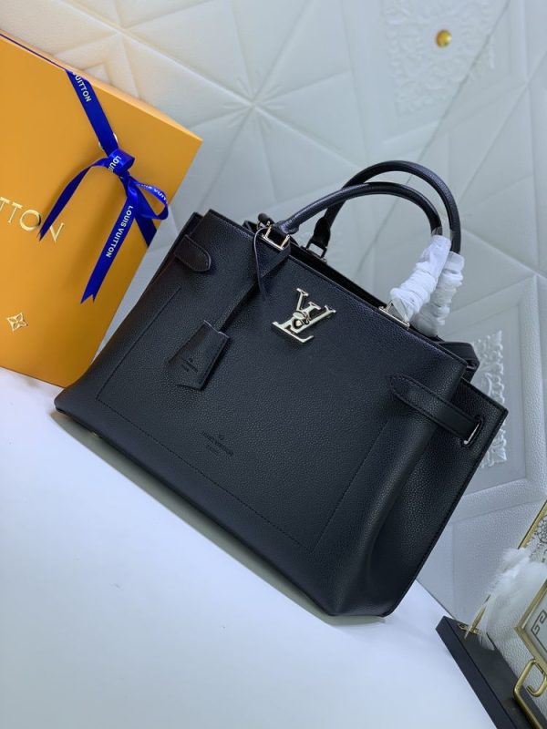 Luxury LV Handbag M53730