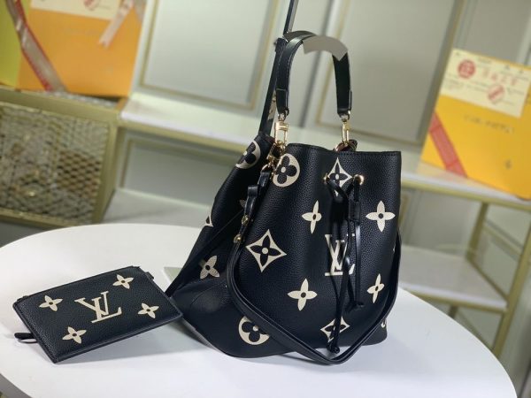 Luxury LV Handbag M56886