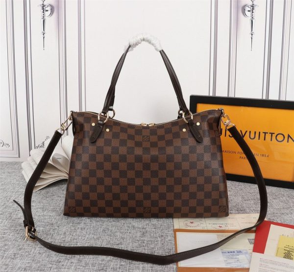 Luxury LV Handbag M40022