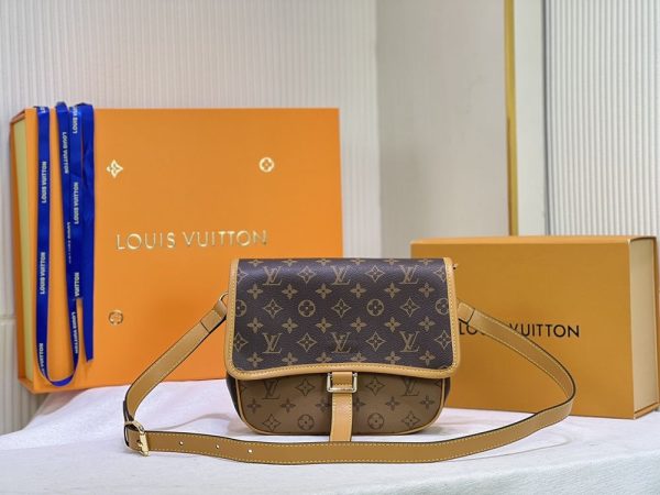 Luxury LV Handbag M40723