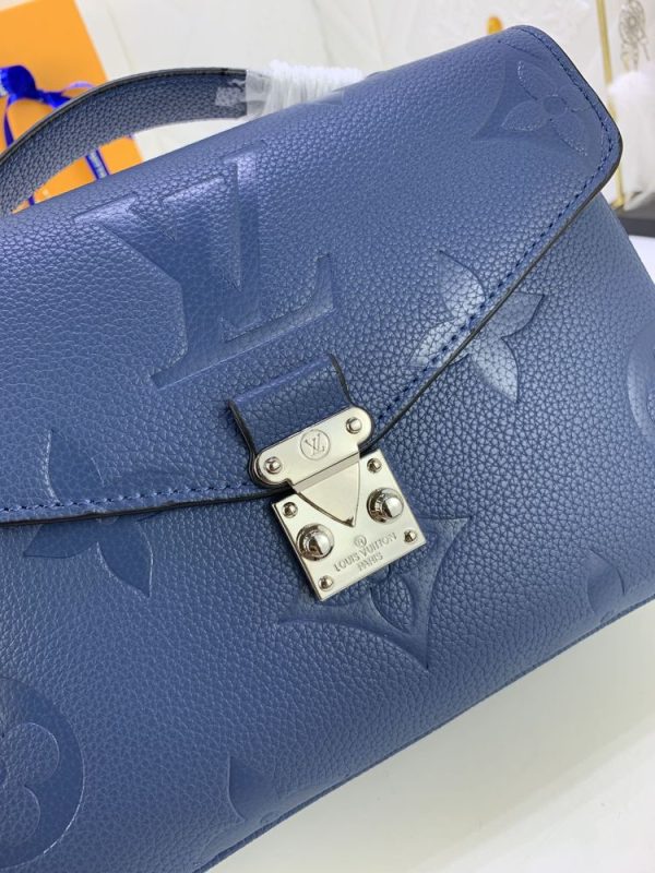 Luxury LV Handbag M45596