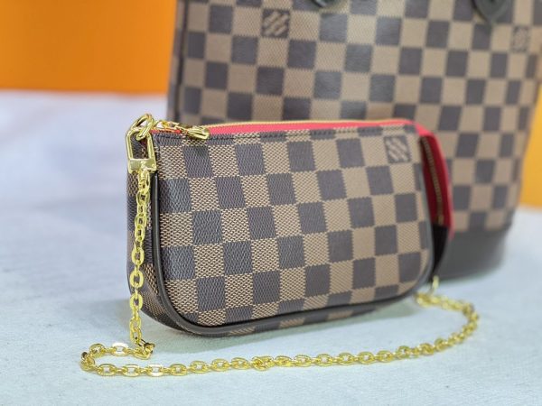 Luxury LV Handbag M42238